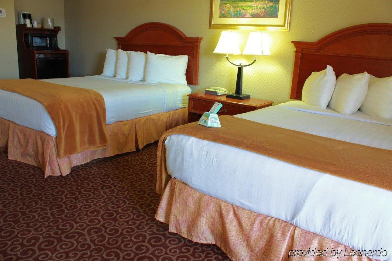 Red Arrow Inn & Suites, A Travelodge By Wyndham มองโทรส ภายนอก รูปภาพ