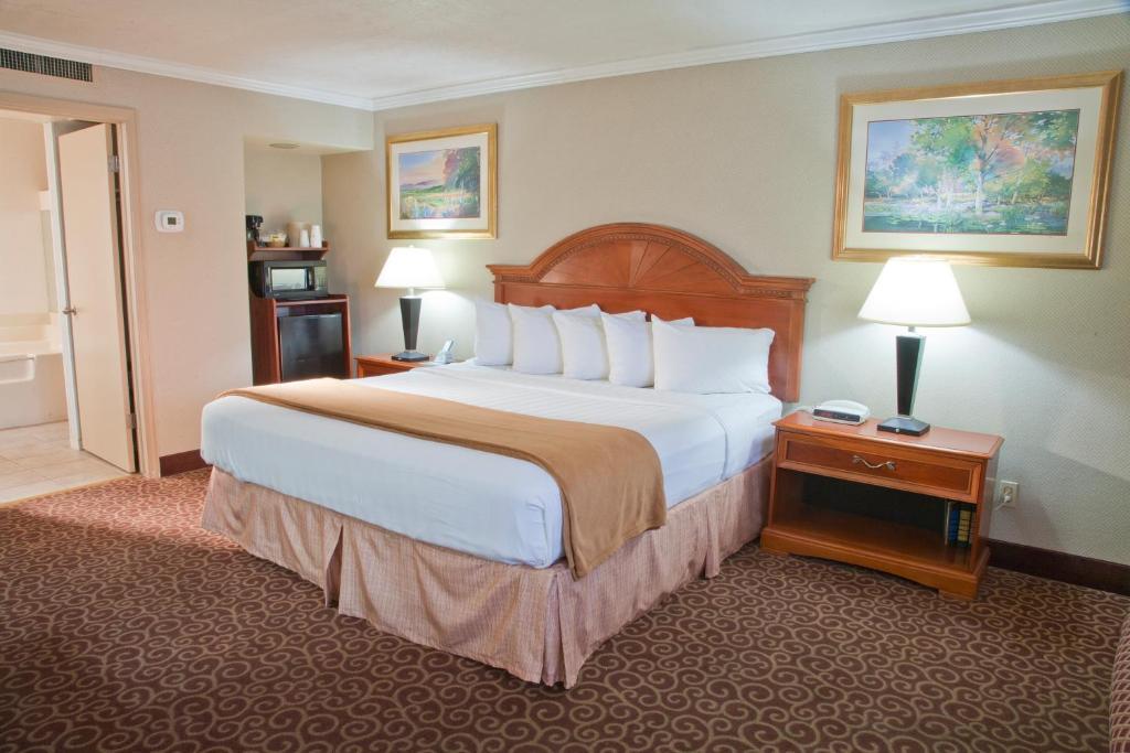 Red Arrow Inn & Suites, A Travelodge By Wyndham มองโทรส ห้อง รูปภาพ