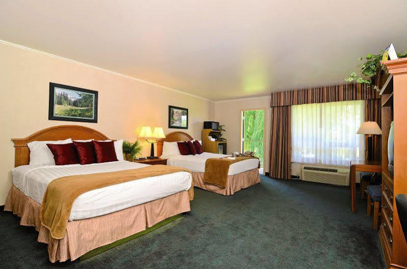 Red Arrow Inn & Suites, A Travelodge By Wyndham มองโทรส ภายนอก รูปภาพ